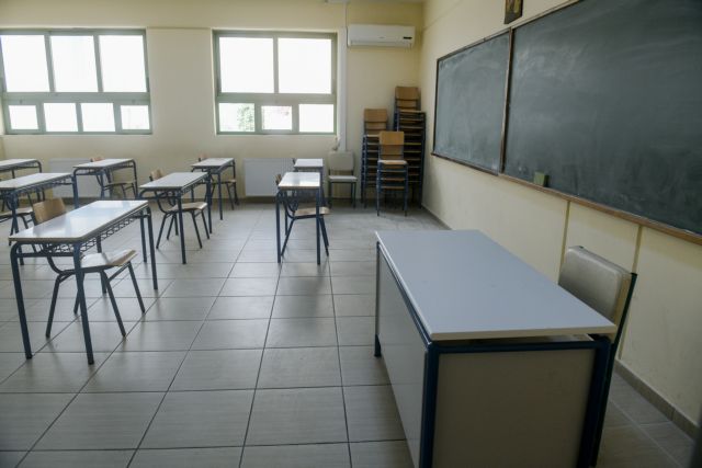 Κεραμέως: Αγωγή κατά της ΟΛΜΕ για υπονόμευση των εξετάσεων των Προτύπων Σχολείων