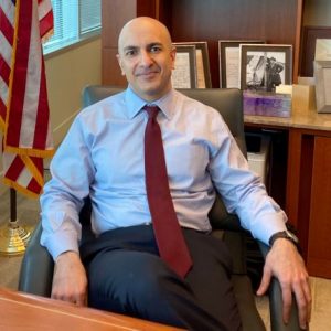 Κασκάρι (Fed): Ο πόλεμος στο Ιράν επισκιάζει τις προοπτικές της νομισματικής πολιτικής