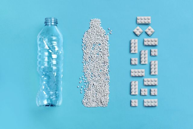 Lego: Από ανακυκλώσιμα μπουκάλια τα νέα τουβλάκια της εταιρείας