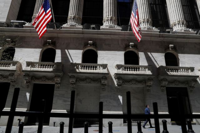 Wall Street: Επίδοση ρεκόρ για τον S&P 500