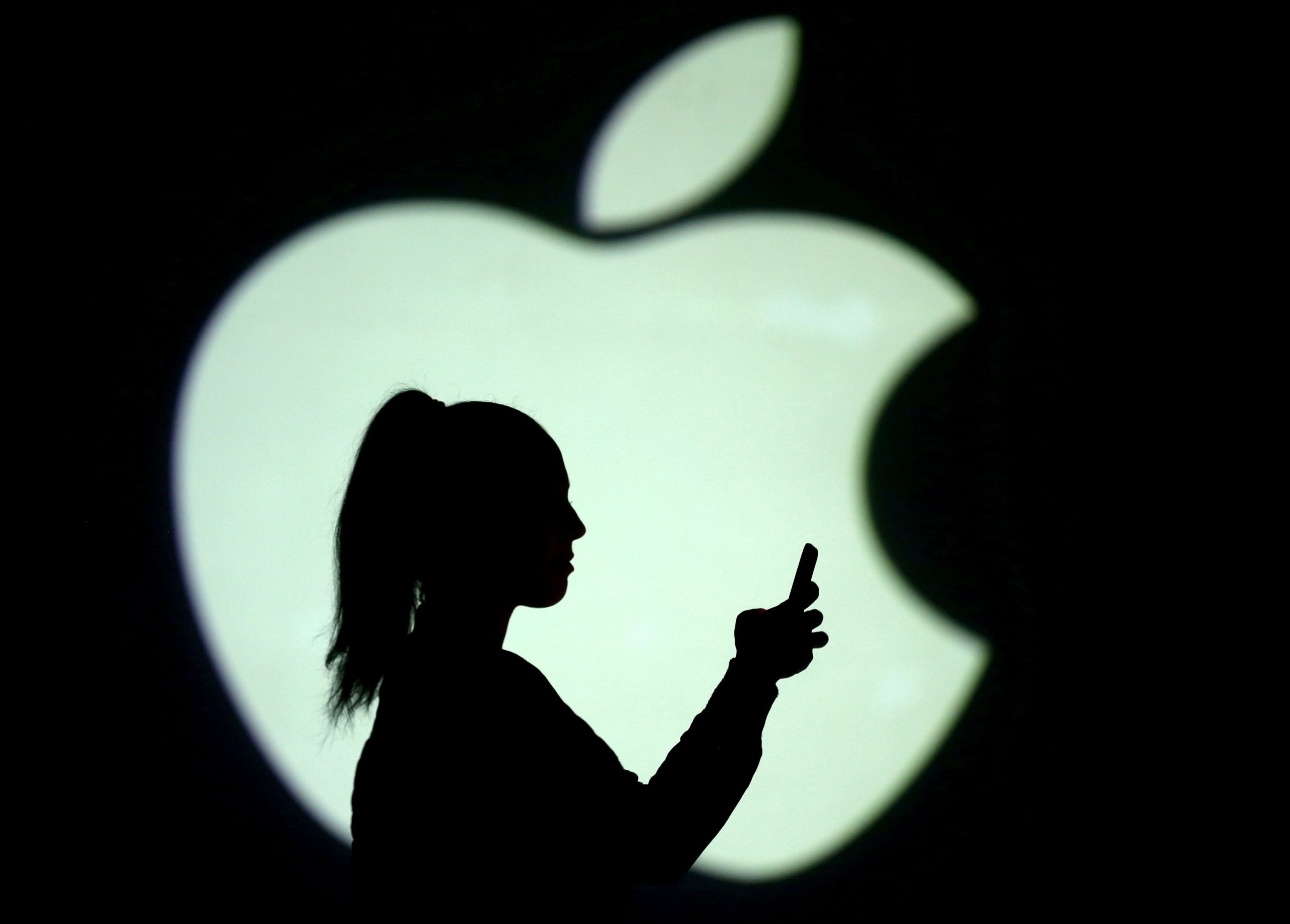 Apple: Εκτίναξη κεφαλαιοποίησης στα 3 τρισ. δολ. προβλέπουν αναλυτές