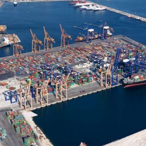Πειραιάς: Έχασε σχεδόν 150.000 containers λόγω Χούθι