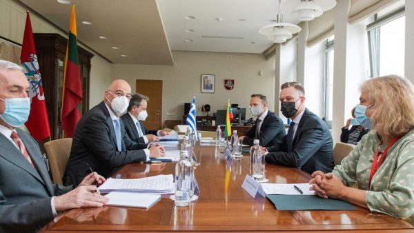 Dendias: Only the ice broke with Erdogan – Differences remain