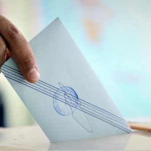 Δημοσκόπηση Metron Analysis: Ο Στράτος Φαναράς παρουσιάζει τα ευρήματα στο Mega News 104,6