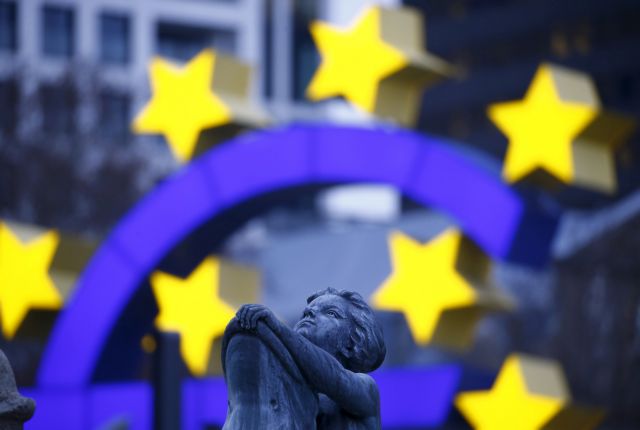ΕΕ: Η ανάπτυξη έρχεται ταχύτερα, αλλά οι κίνδυνοι παραμένουν