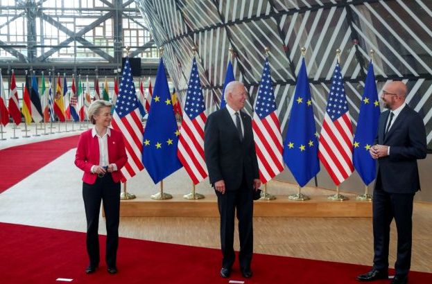 ΕΕ-ΗΠΑ: «Προς μια ανανεωμένη διατλαντική εταιρική σχέση»
