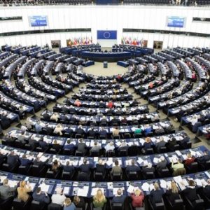 Le Monde: 142 ευρωβουλευτές υπογράφουν άρθρο για τη «δίκαιη φορολόγηση των υπερπλουσίων»