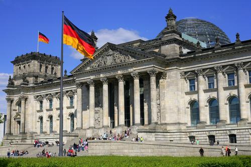 Γερμανία: Οι Πράσινοι αλλάζουν τη στάση τους