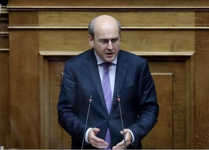Greek Econ. Min.: We mean everything we say about the enforcement of legality on the beaches