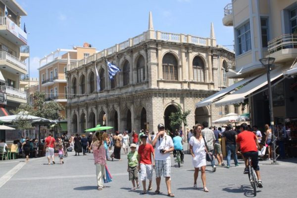 Κικίλιας: Αεροπορική σύνδεση 4 νέων ελληνικών προορισμών με Βελιγράδι