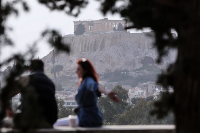 Κορωνοϊος: Τι φάρμακα πήραν οι Αθηναίοι στο πρώτο lockdown