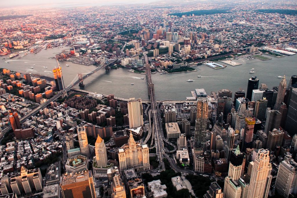 ‘Ερευνα: Ποιες πόλεις επιλέγουν για να μείνουν οι δισεκατομμυριούχοι
