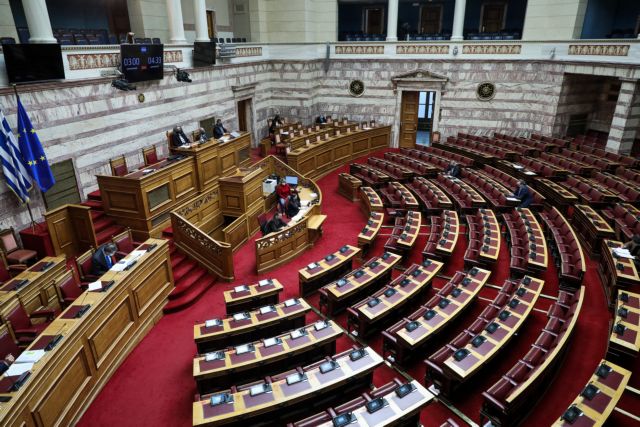 Βουλή: «Μάχη» μεταξύ των κομμάτων για το εργασιακό νομοσχέδιο