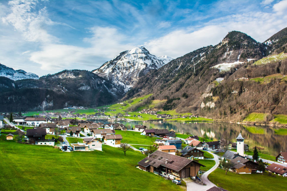 Οι Ελβετοί ψηφοφόροι θα απορρίψουν το νόμο για μείωση των εκπομπών άνθρακα