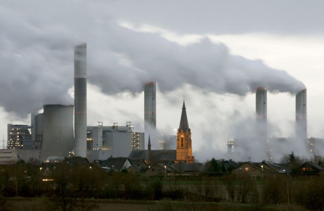 ΕΕ: Σχεδιάζει δασμούς ρύπων στις εισαγωγές