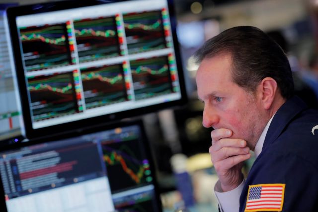 Wall Street: Μεγάλη βουτιά για τον Dow Jones