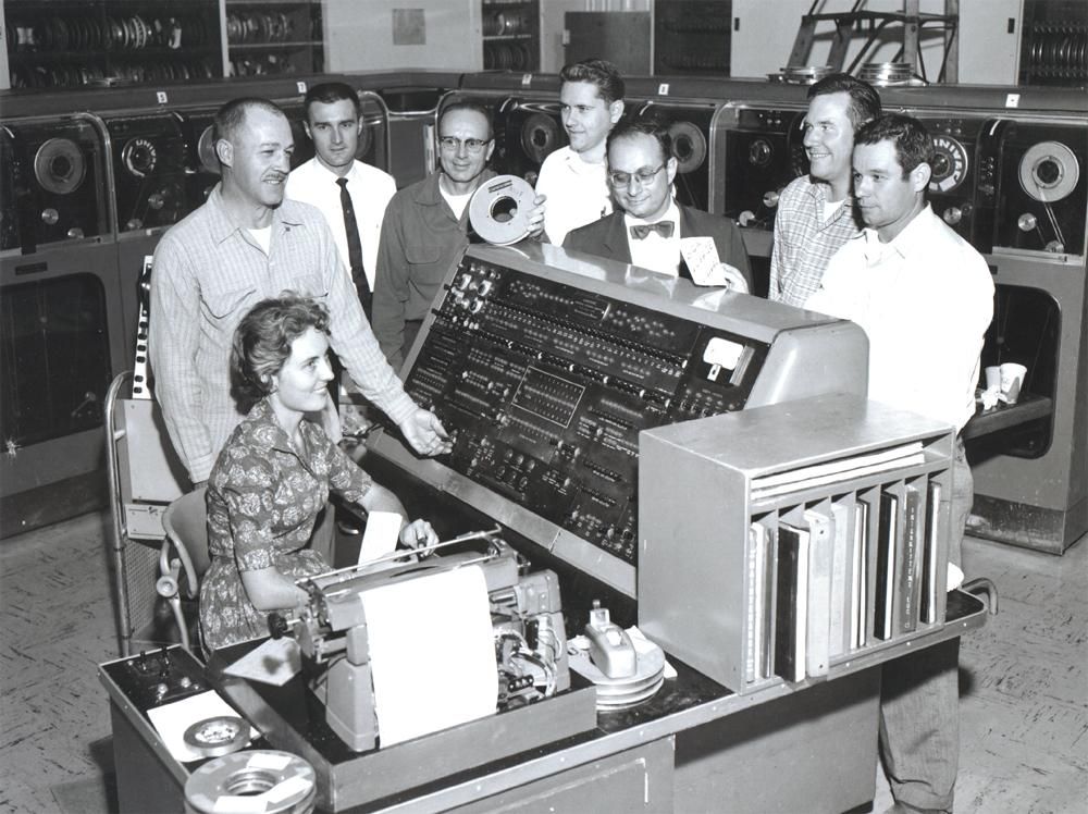 Σαν σήμερα: Στην «πρίζα» ο πρώτος εμπορικής παραγωγής ηλεκτρονικός υπολογιστής