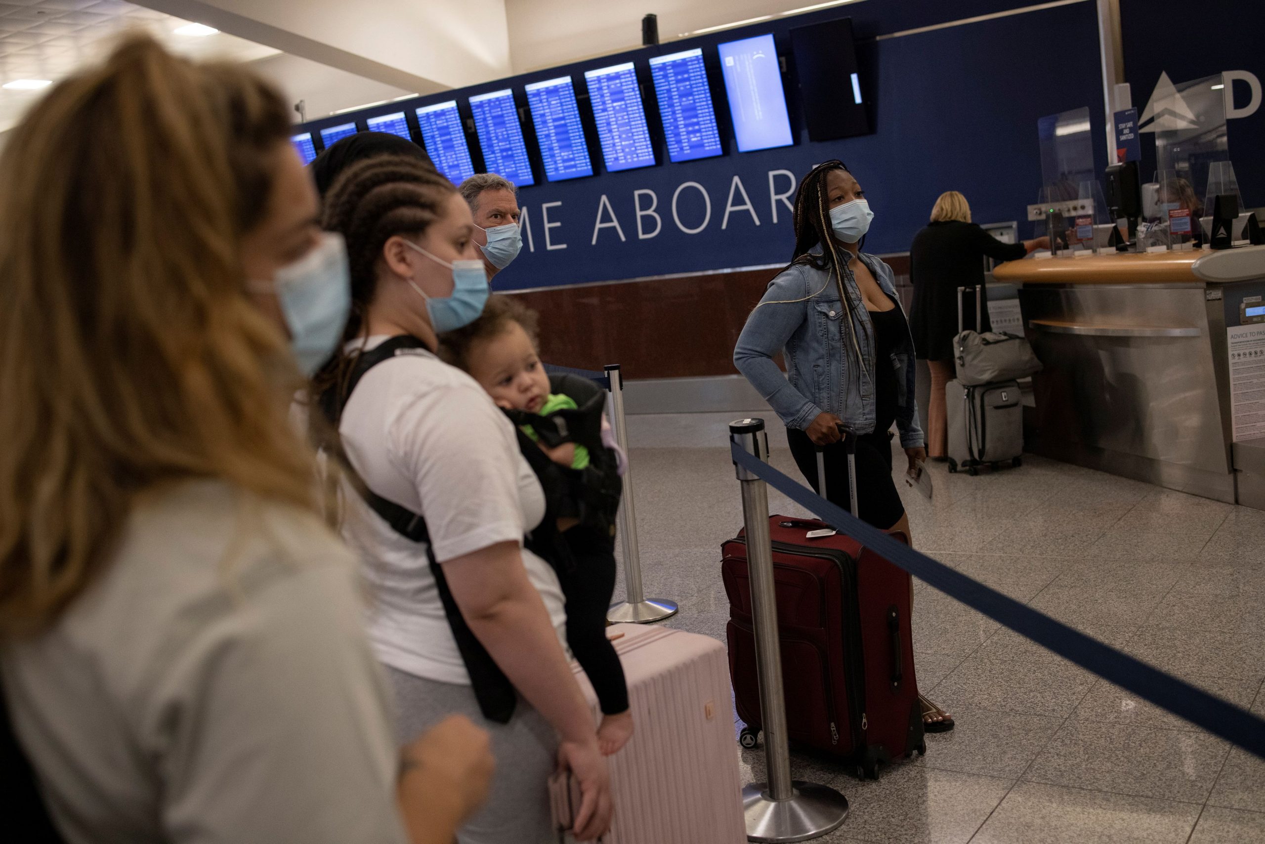 Αεροδρόμια ΗΠΑ: Πάνω από 2 εκατ. επιβάτες σε μια μέρα για πρώτη φορά στην πανδημία