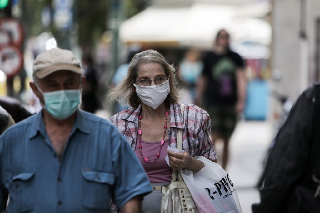 Μόσιαλος: Μήπως είναι πολύ πιο επικίνδυνο να ξεφύγει η παραλλαγή Δέλτα;