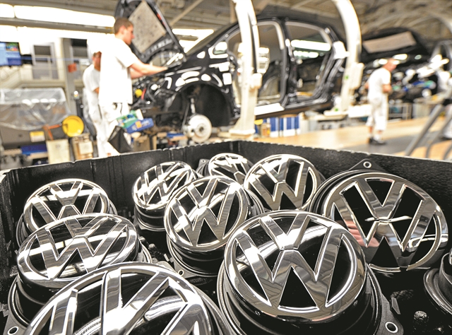 Volkswagen: Αποχωρεί από το «τιμόνι» της ο Herbert Diess