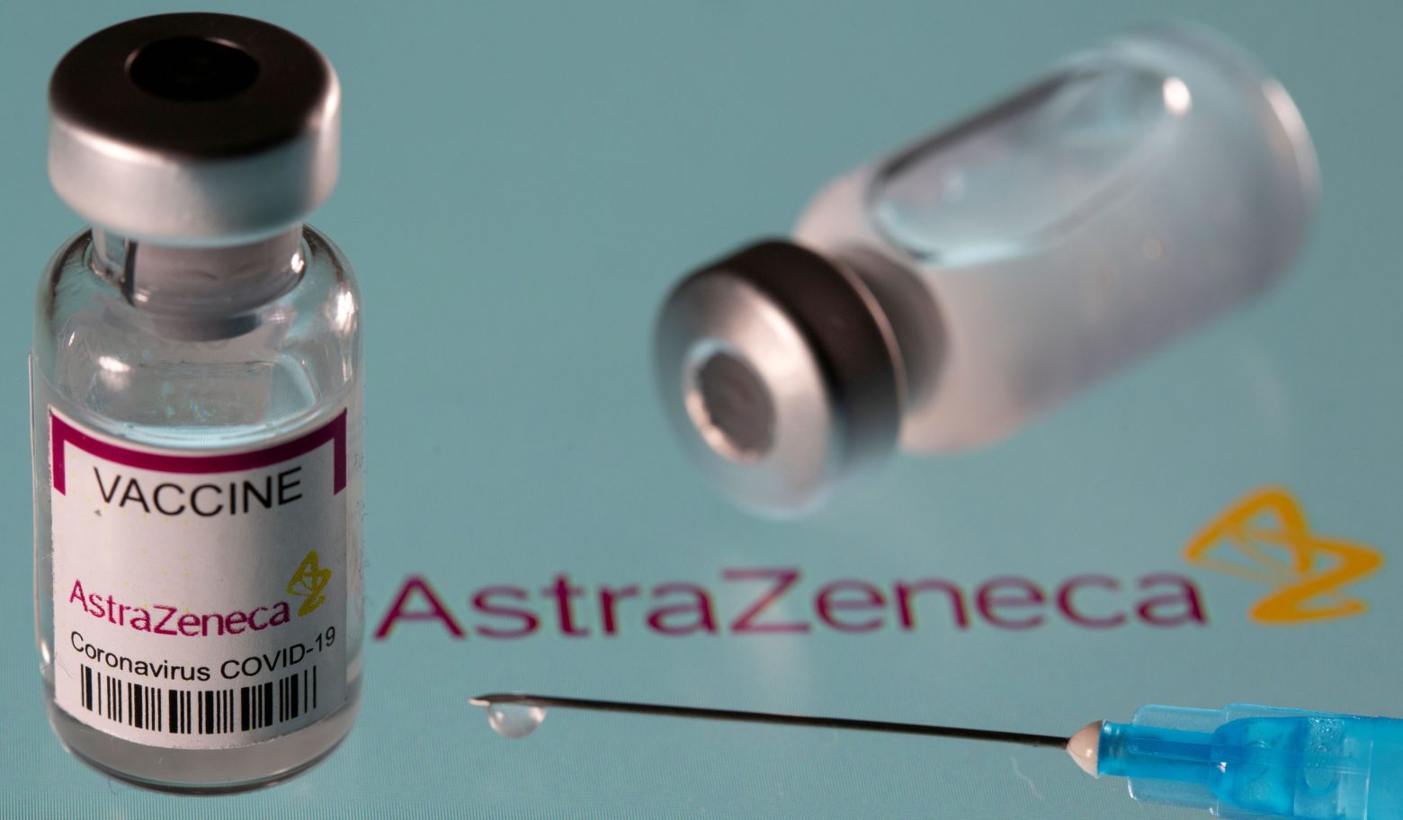 AstraZeneca – Φέρνει ενέσιμο σκεύασμα από κοκτέιλ αντισωμάτων