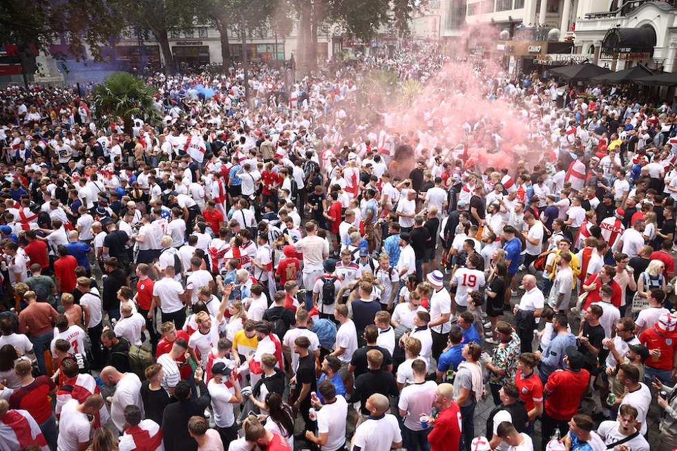 Επεισόδια σε κεντρική πλατεία του Λονδίνου (vid)