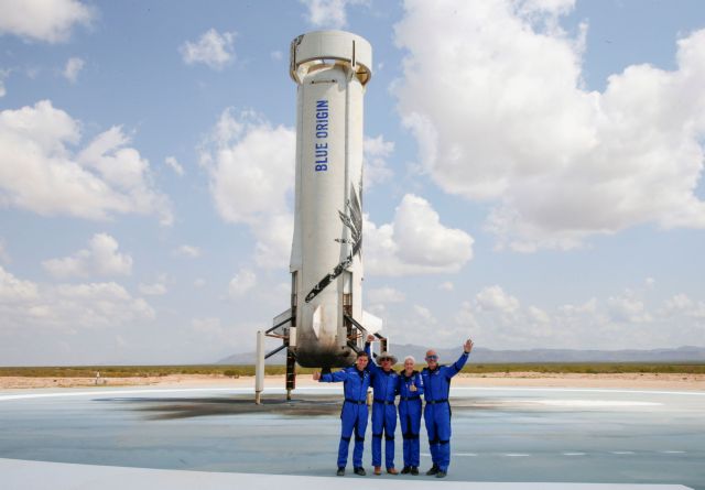 Blue Origin: Στα 100 εκατ. δολάρια οι προκρατήσεις για ένα ταξίδι στο διάστημα