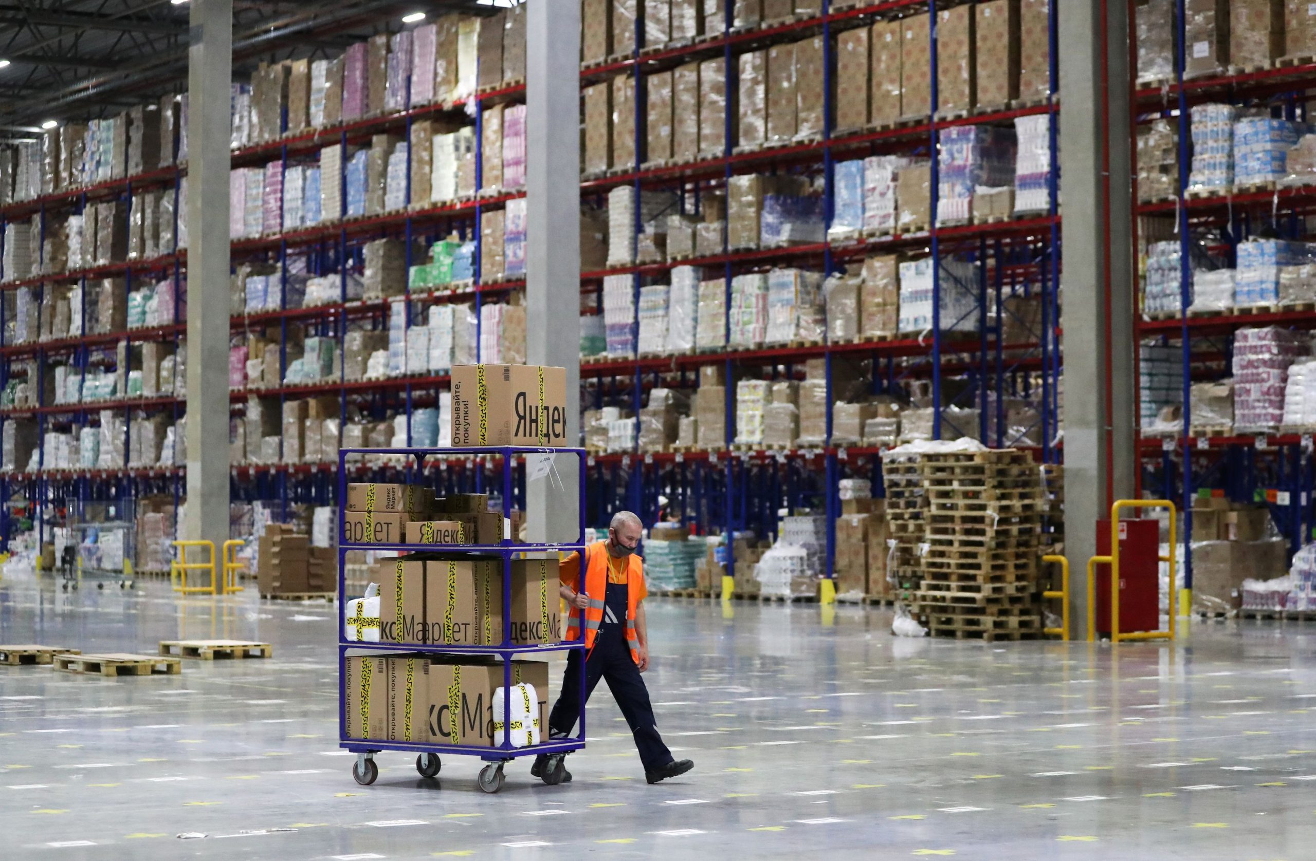 ΕΣΕΕ – Κατάρτιση 7.000 εργαζομένων σε ηλεκτρονικό εμπόριο και logistics