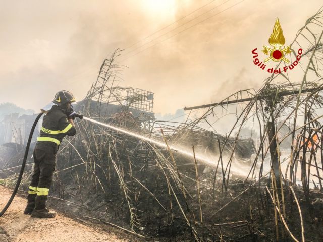 Σαρδηνία: Μαίνονται ανεξέλεγκτες οι πυρκαγιές