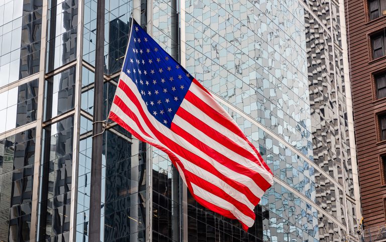 Alpha Bank: Βλέπει κινδύνους στον ορίζοντα της αμερικανικής οικονομίας