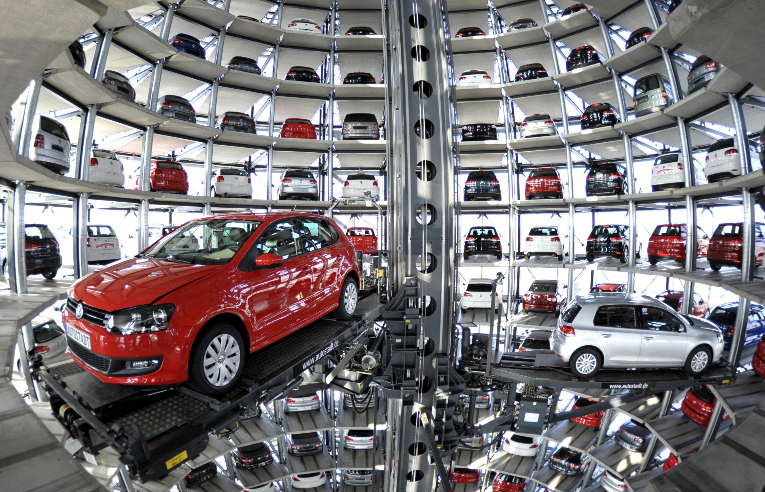 Οι Γερμανοί κάνουν οικονομία και στα εταιρικά οχήματα