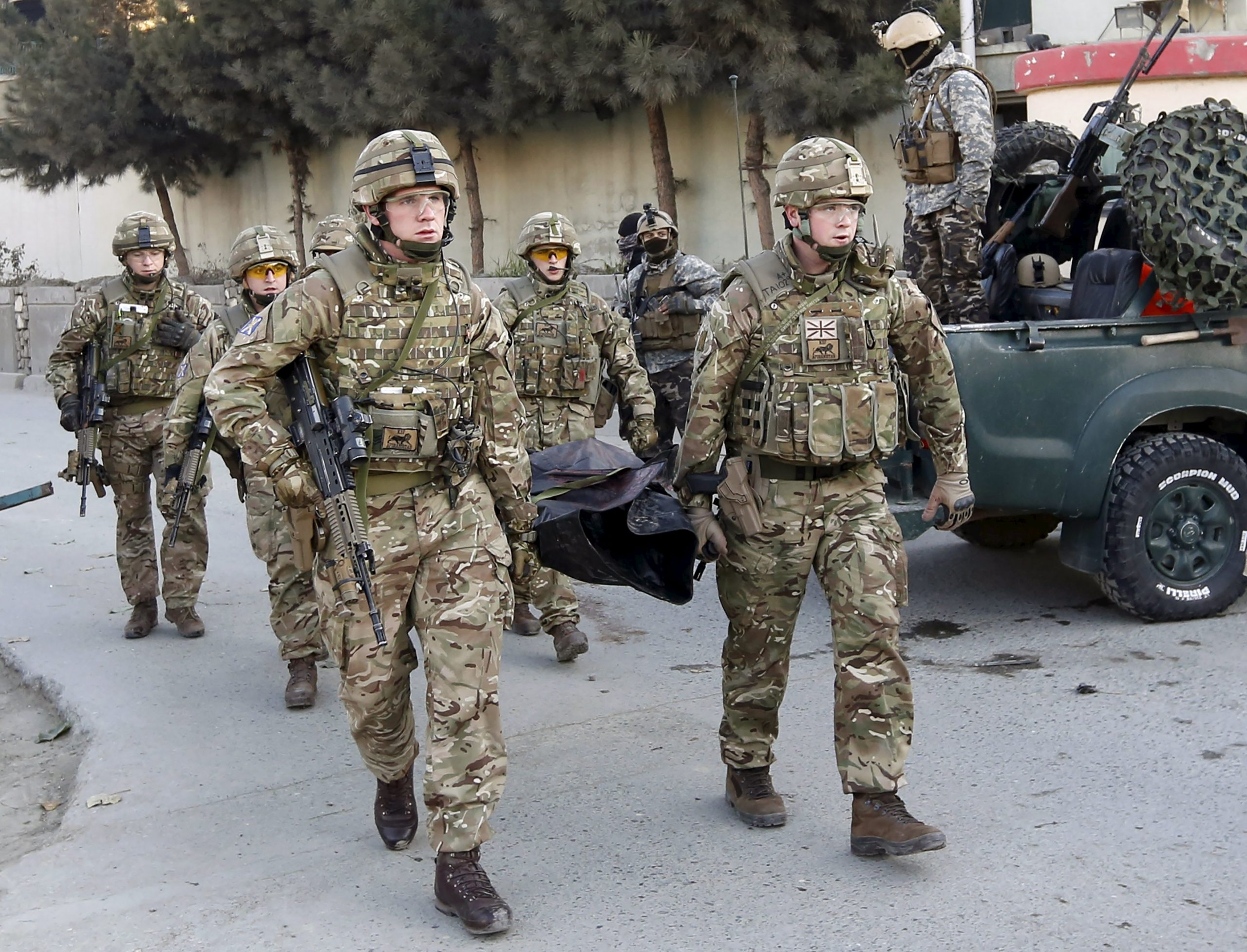 Αφγανιστάν: Ο Τζόνσον ανακοίνωσε την αποχώρηση των βρετανικών δυνάμεων