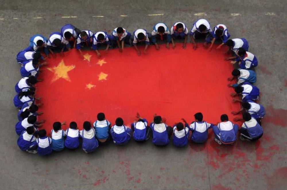 Οι Κινέζοι κομμουνιστές «στραβώνουν» με τον καπιταλισμό