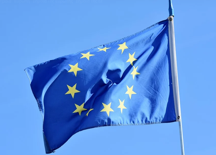 ΕΚΤ: Μεταξύ «τυρού και αχλαδιού» κρίνονται τα όρια του Συμφώνου Σταθερότητας και το ΡΕΡΡ