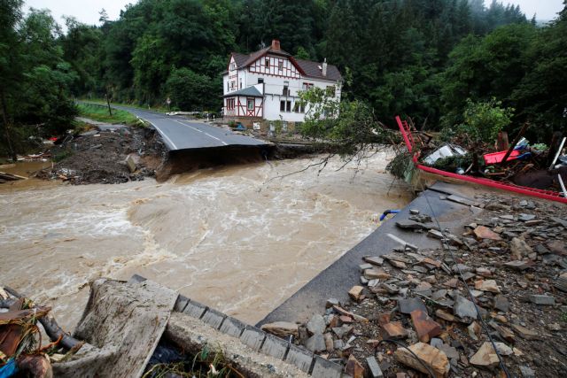 Γερμανία: «Εθνική καταστροφή» οι πλημμύρες