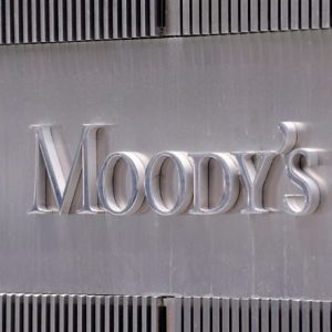 ΥΠΕΘΟ: Γιατί η Moody’s δεν έδωσε την επενδυτική βαθμίδα