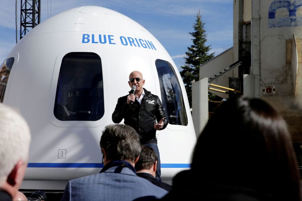 Τζεφ Μπέζος: Προ των πυλών η πτήση αναψυχής στο Διάστημα