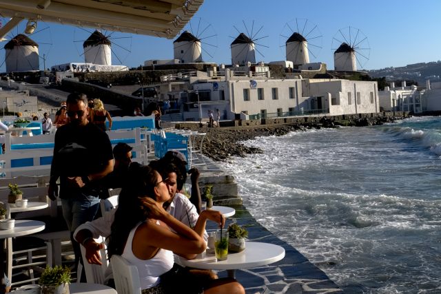 Τάσιος: Η Μύκονος ήταν το πρώτο καμπανάκι