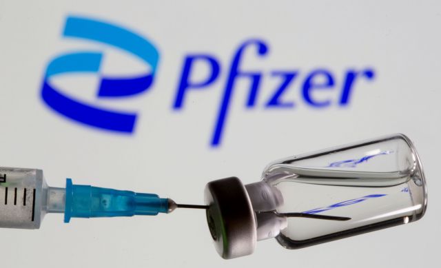 Κορωνοϊός: Pfizer και BioNTech σχεδιάζουν τρίτη ενισχυτική δόση