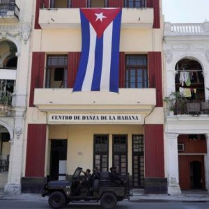 Κούβα: Ξεμένει από πετρέλαιο