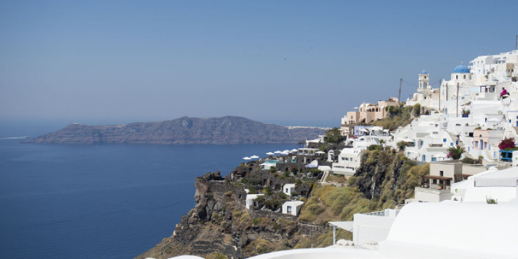 Υπουργείο Τουρισμού: Διήμερο οινοτουρισμού στη Σαντορίνη