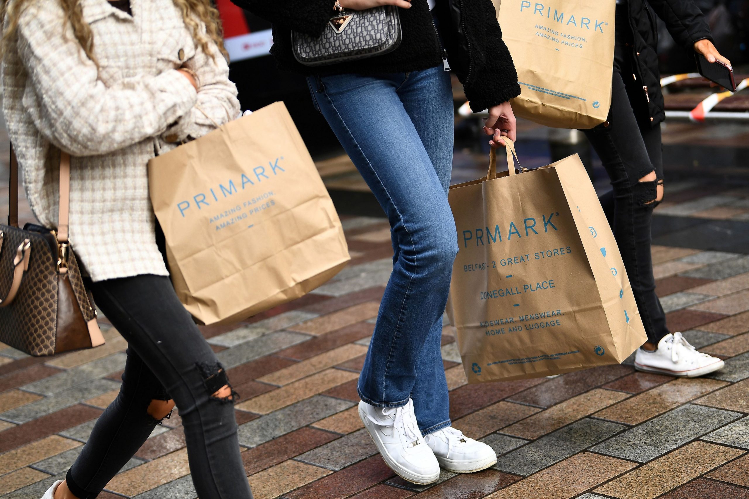 Retail sales volume in Greece up 12.3% in March