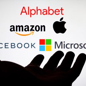 Big Tech: Καπνός έγιναν 770 δισ. σε κεφαλαιοποίηση την Παρασκευή