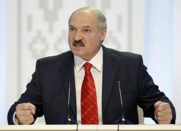 Λευκορωσία: Ο Λουκασένκο απαγόρευσε την αύξηση των τιμών