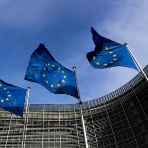 Eurostat: 868.700 άτομα απασχολούνται στην ΕΕ ως συγγραφείς, δημοσιογράφοι και γλωσσολόγοι