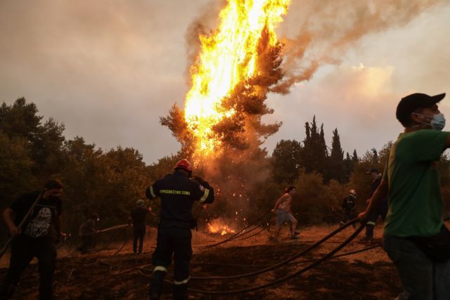 Lavrio – Fire in Markati, near houses
