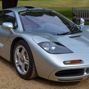 McLaren: Κοντράρει Lamborghini και Ferrari με το πρώτο της SUV