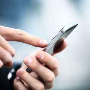 Adware: Πόσο επικίνδυνες είναι οι διαφημίσεις στο κινητό σας;