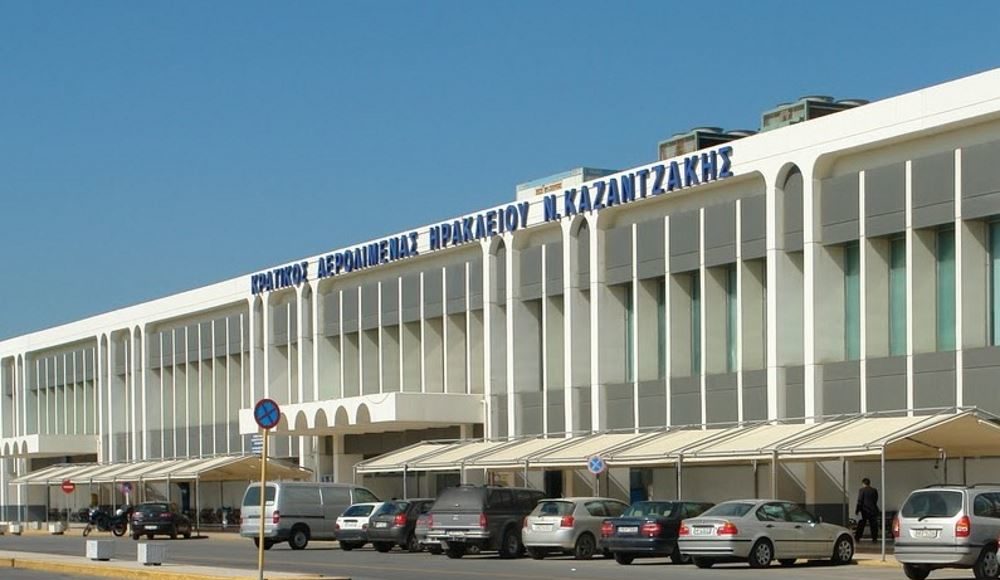Bevy of arrests of would-be migrants at Irakleio airport in late Aug. on forged ID possession charges