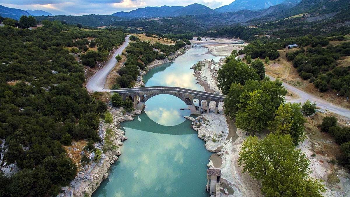 Αυτά είναι τα 10 ομορφότερα ελληνικά ποτάμια